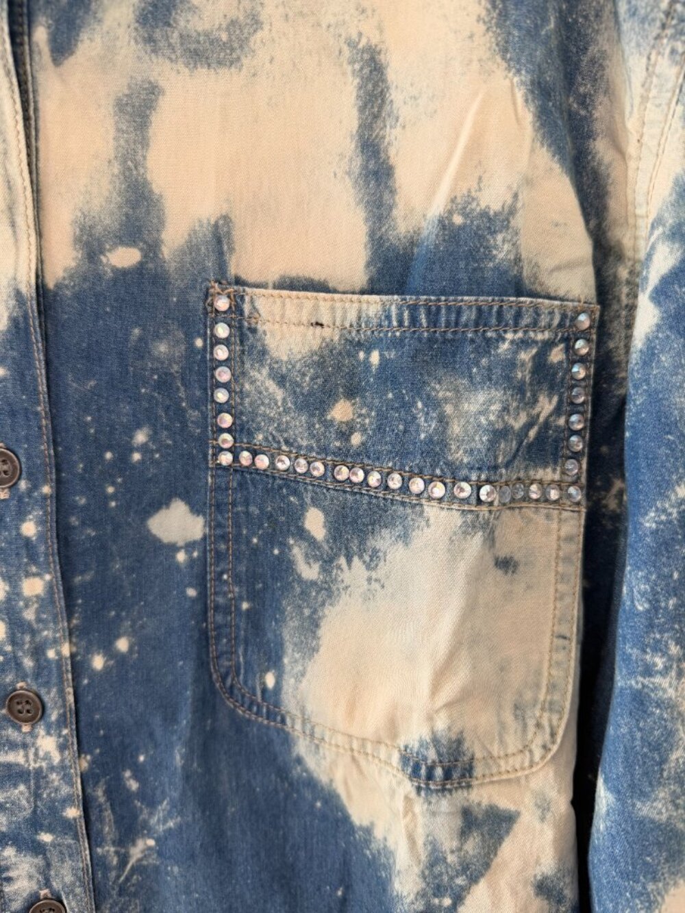 A RARE BIRD BLEACH OUT PATCH BACK RHINESTONE TRIM DENIM SHIRT - Picture 12 of 12